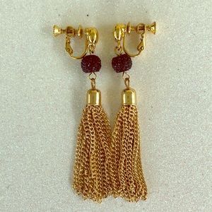 CLIP ON DANGLE EARRINGS